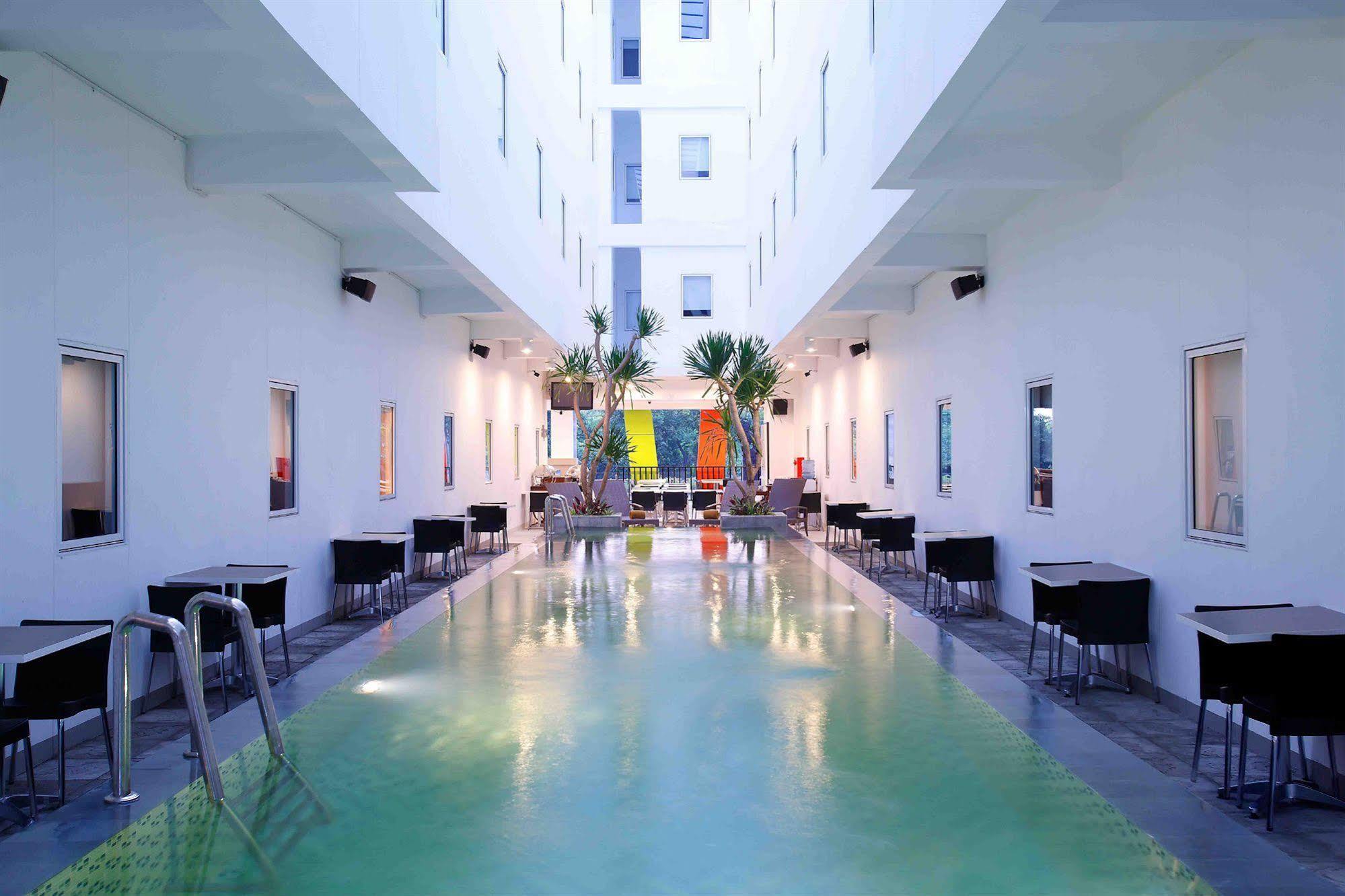 Amaris Hotel Sunset Road - Bali Kuta Lombok Exterior foto